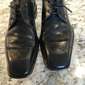 Louis Vuitton Black Leather Oxfords